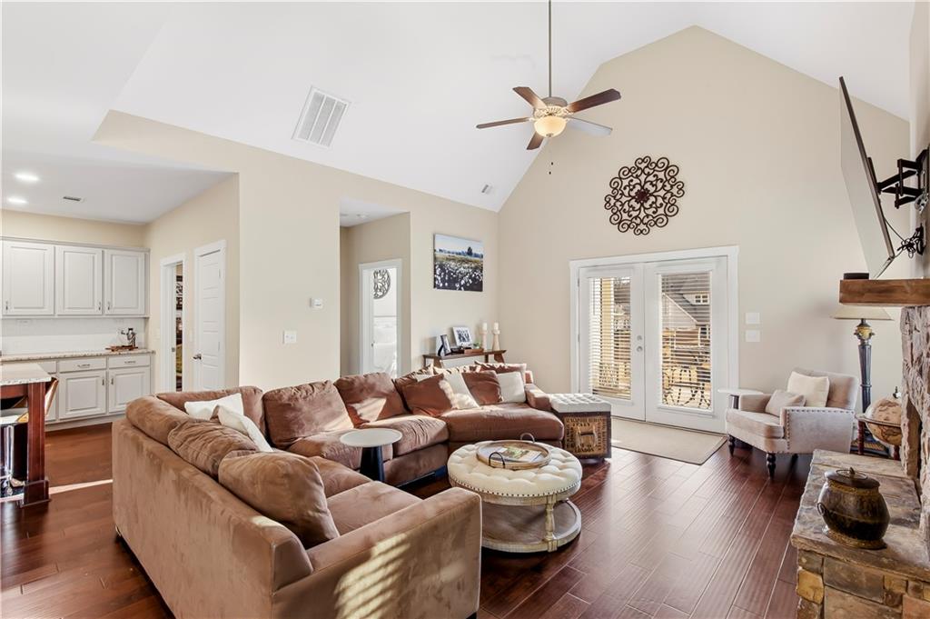 40 East 2nd Street Newnan, GA 30263 - Photo 12 of 58