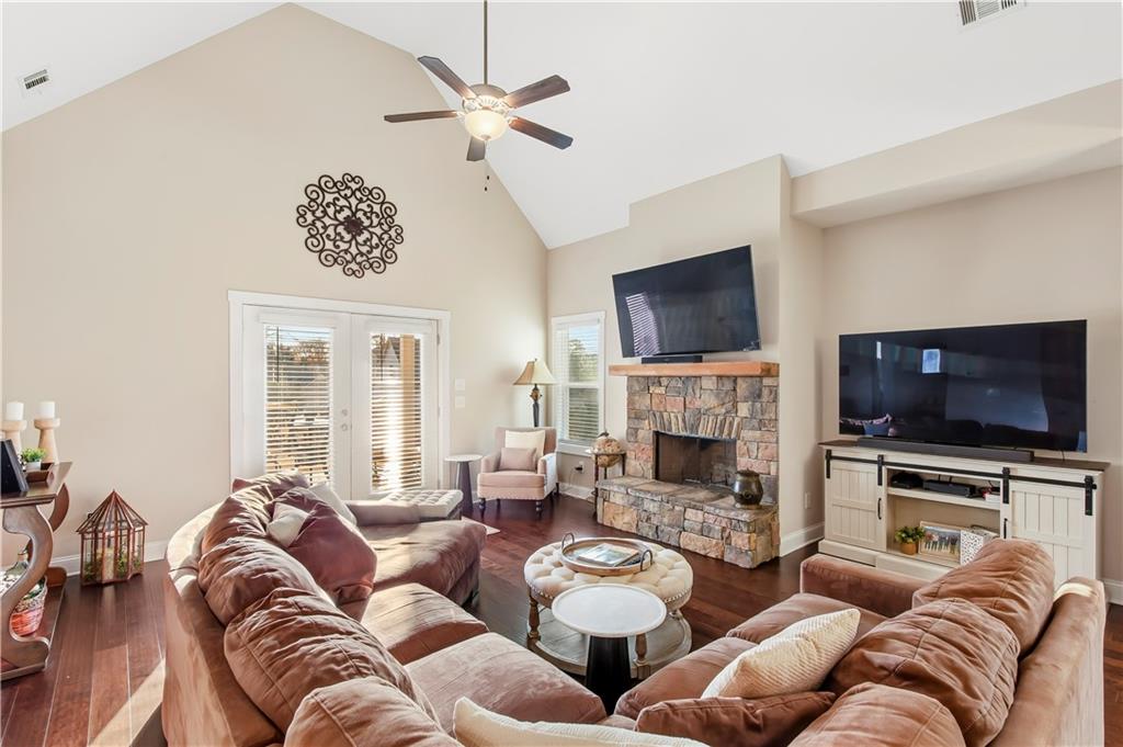 40 East 2nd Street Newnan, GA 30263 - Photo 13 of 58