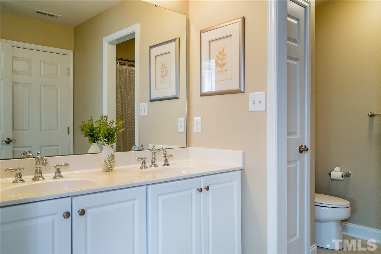11508 Helmond Way Raleigh, NC 27617 - Photo 15 of 27 Gallery Image 15