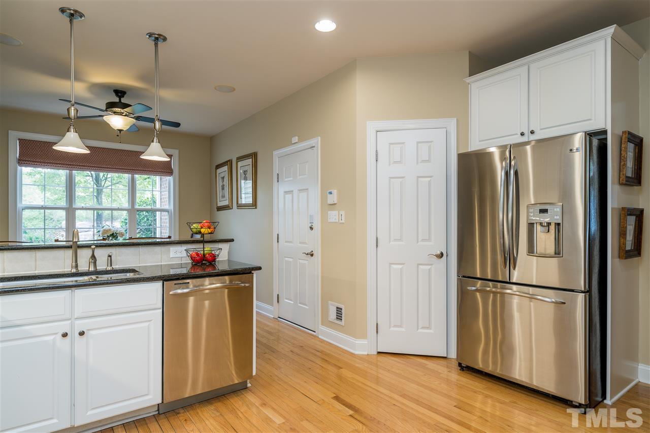 11508 Helmond Way Raleigh, NC 27617 - Photo 8 of 27 Gallery Image 8