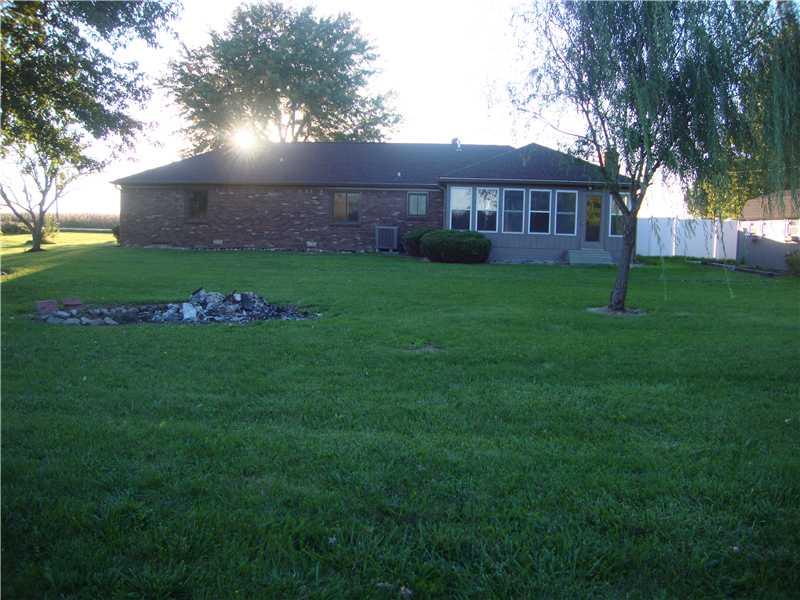 4119 Graham Road Whiteland, IN 46184 - Photo 6 of 23 Gallery Image 6