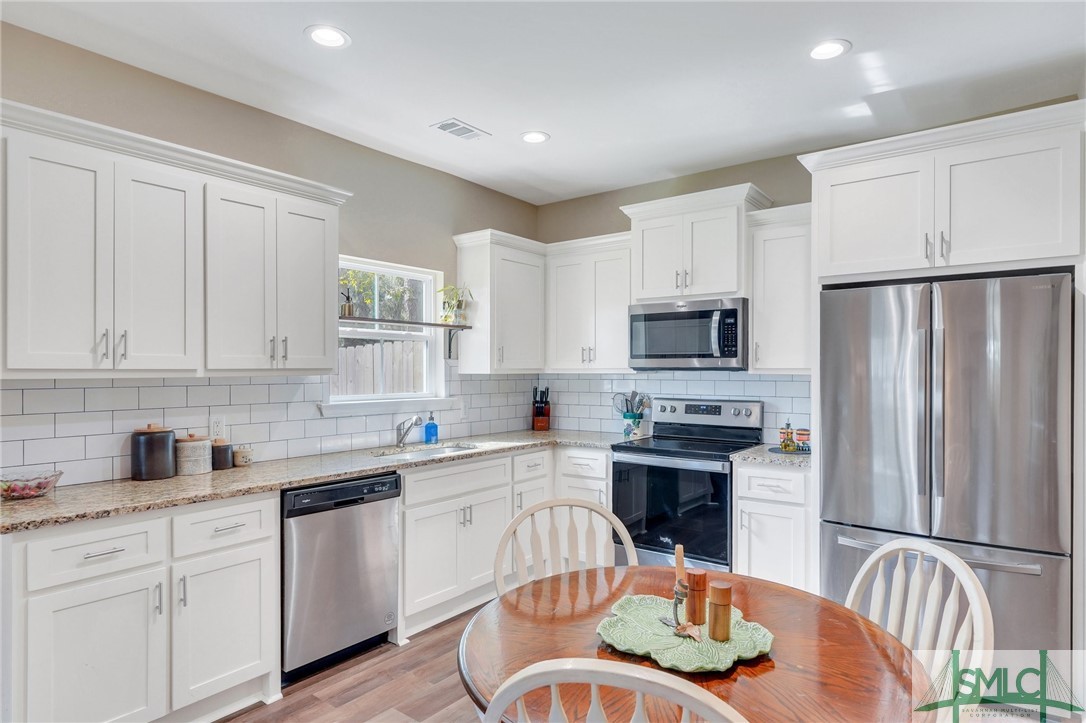 123 Circle Road Midway, GA 31320 - Photo 15 of 50