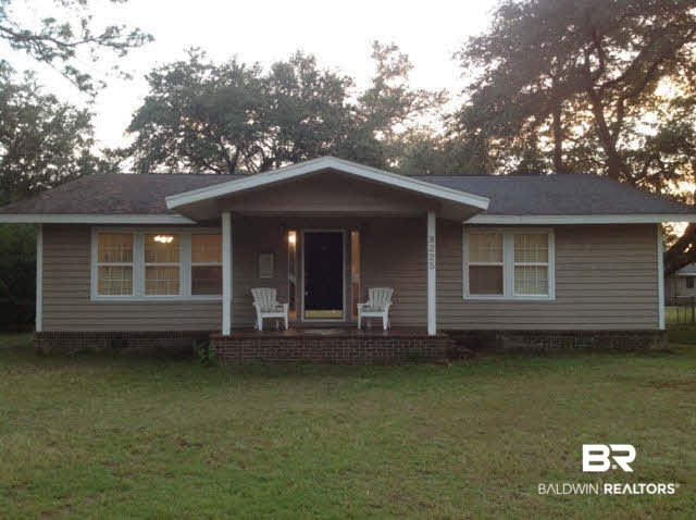 8225 Mobile Avenue Elberta, AL 36530 - Photo 2 of 13