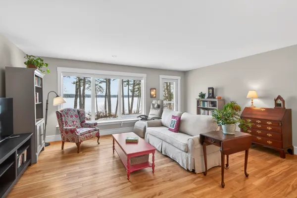 $1,695,000 | 17 Heron Cove Road, Jefferson, ME 04348