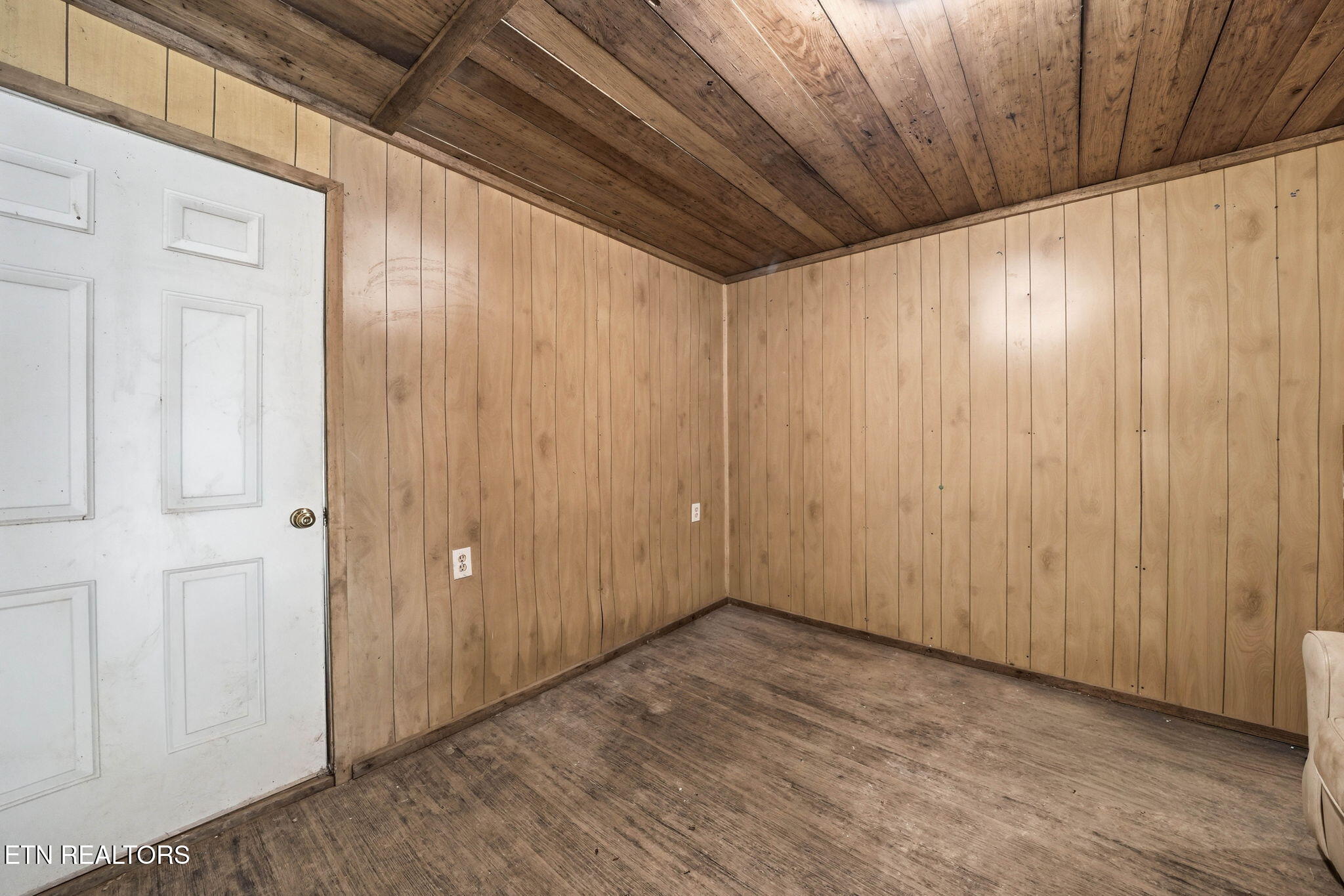 933 Hubert Taylor Road Mountain City, TN 37683 - Photo 18 of 26 13-web-or-mls-933 Hubert Taylor Rd-20