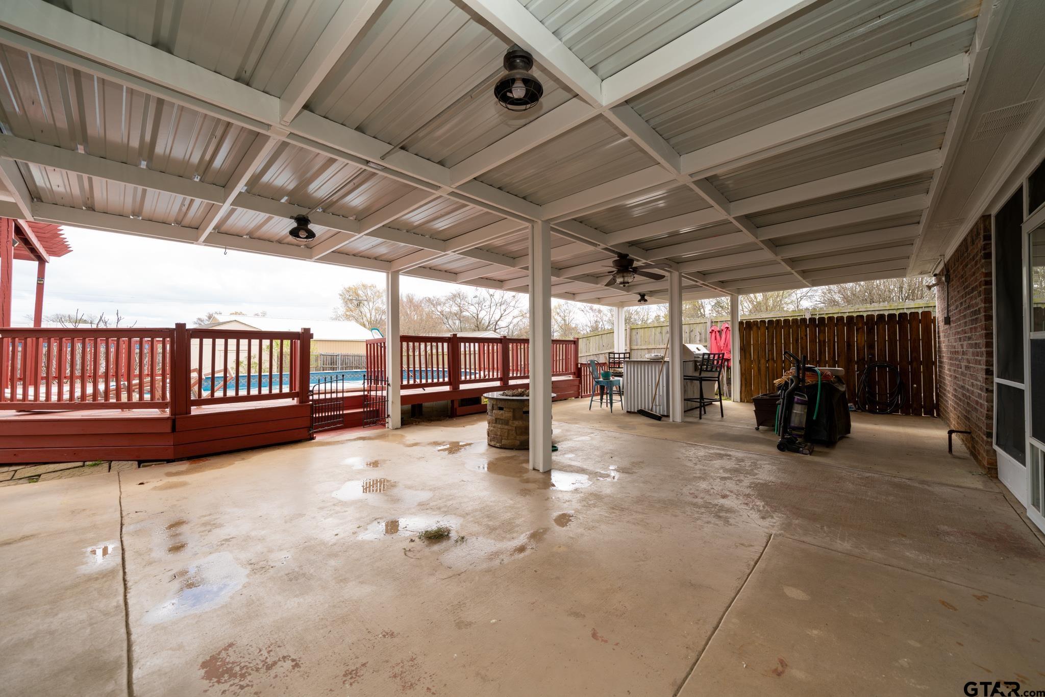2266 Big Woods Road Longview, TX 75605 - Photo 36 of 48 a view of a garage