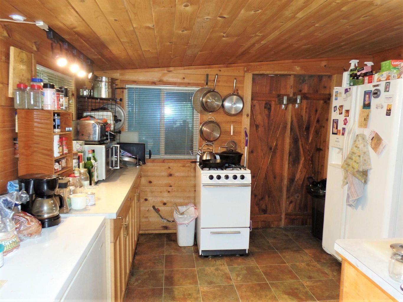9 Paradise Cove Road Kettle Falls, WA 99141 - Photo 9 of 38 Gallery Image 9