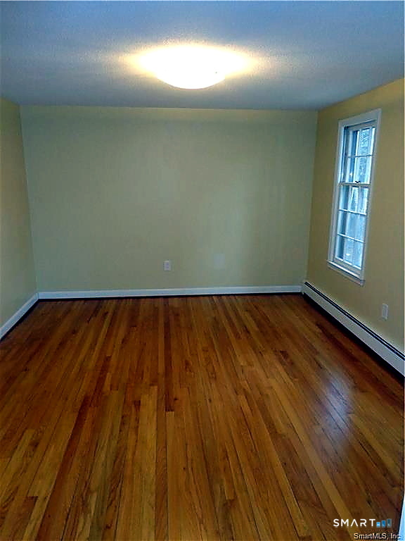 21 Saddle Ridge Drive Simsbury, CT 06092 - Photo 6 of 20