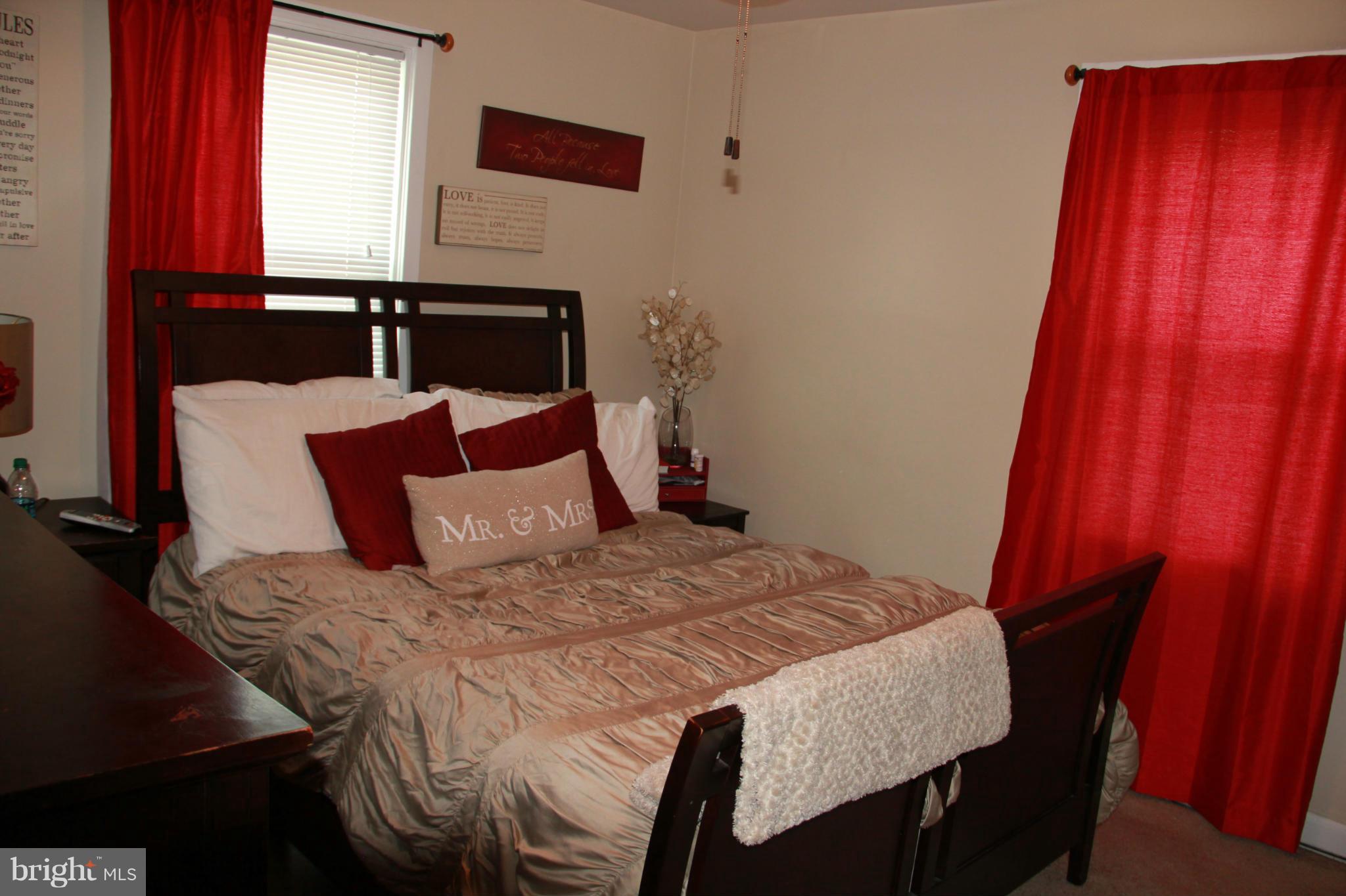 5137 Stafford Road Baltimore, MD 21229 - Photo 12 of 26 Bedroom (Master)