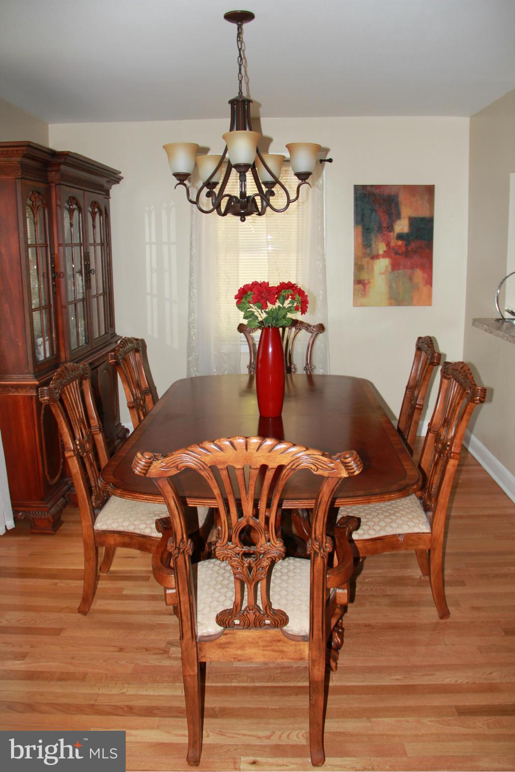 5137 Stafford Road Baltimore, MD 21229 - Photo 8 of 26 Dining Room