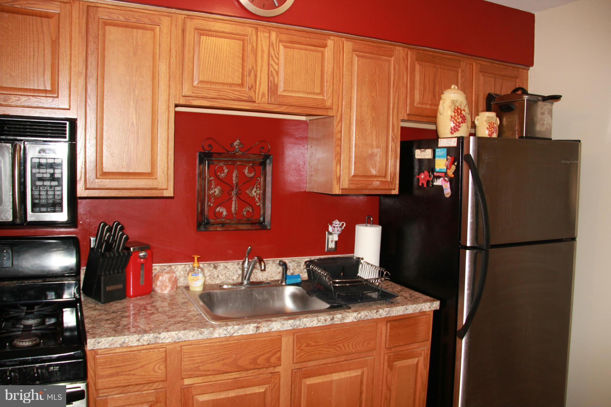 5137 Stafford Road Baltimore, MD 21229 - Photo 9 of 26 Kitchen