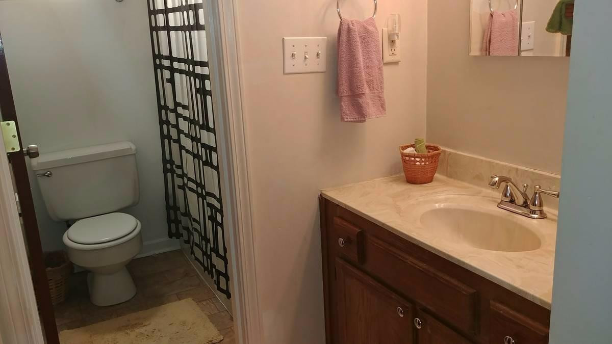 1096 Armstrong Mill Road, Unit A Lexington, KY 40517 - Photo 6 of 12 Photo 6
