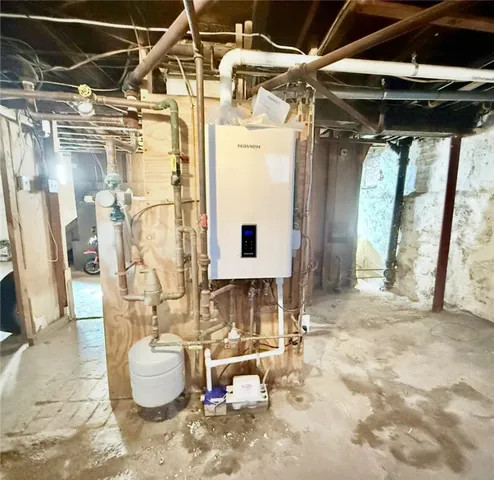 $419,000 | 27 Cliffdale Avenue, Cranston, RI 02905