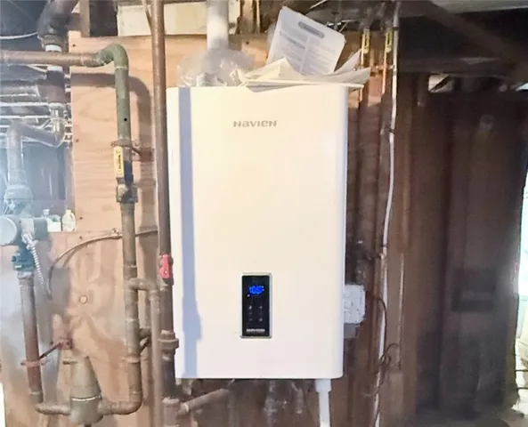 $419,000 | 27 Cliffdale Avenue, Cranston, RI 02905