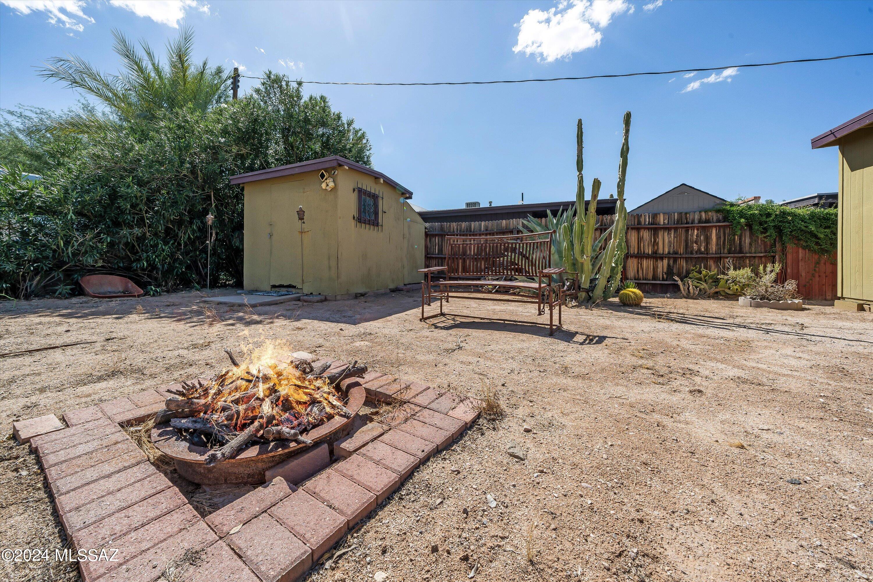 143 West Roger Road Tucson, AZ 85705 - Photo 35 of 42