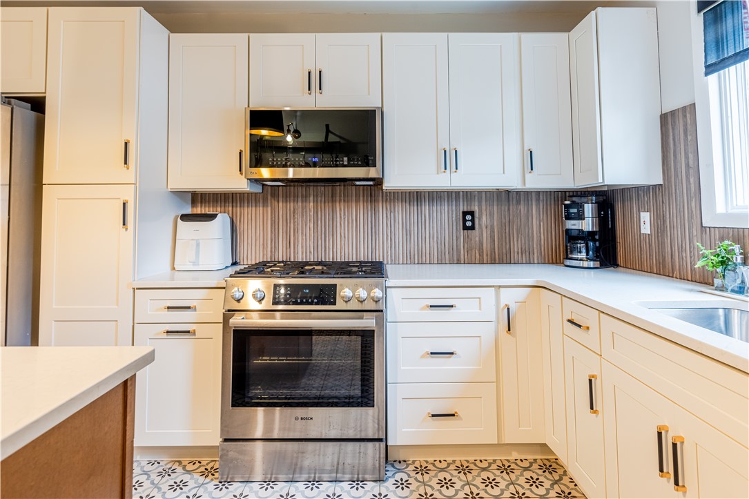 259 Holmes Road Warwick, RI 02888 - Photo 13 of 30 Gallery Image 13