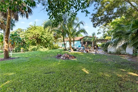 $199,000 | 1711 11th Place, Vero Beach, FL 32960