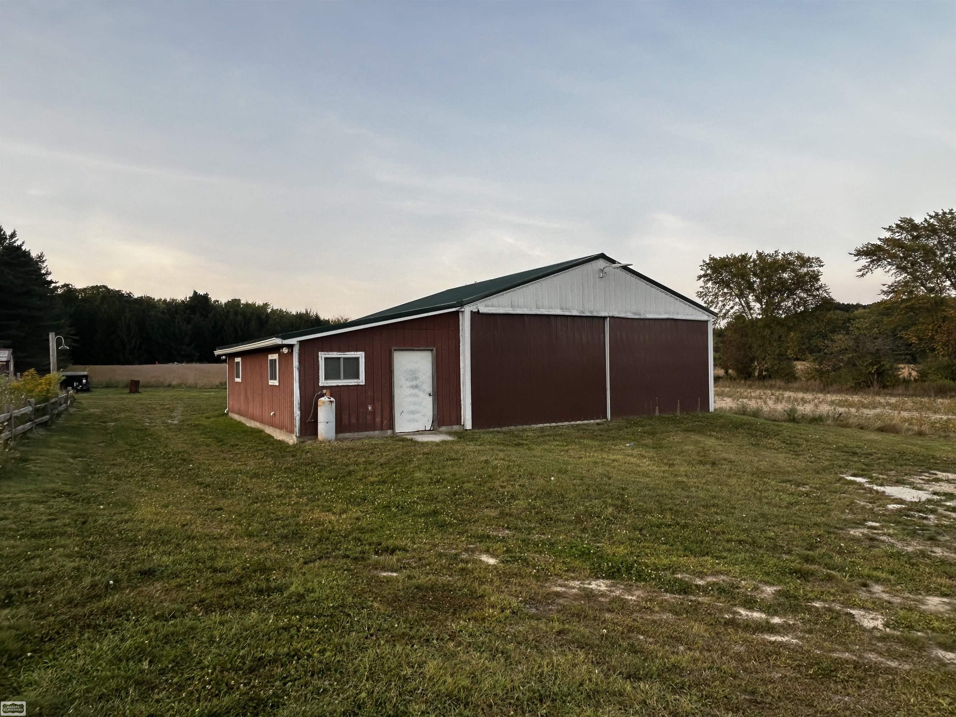 14830 Dudley Road Brown City, MI 48416 - Photo 14 of 33