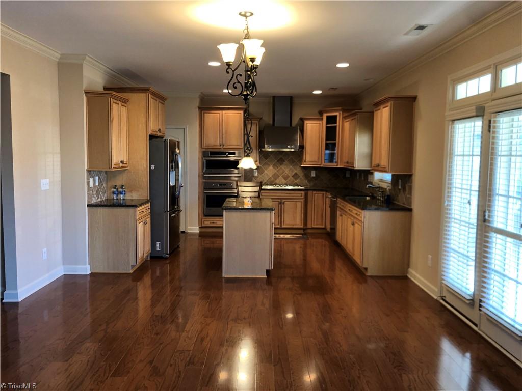 2312 Alderbrook Drive High Point, NC 27265 - Photo 4 of 16