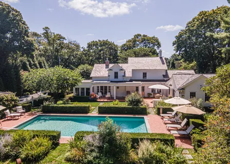 $2,895,000 | 92 South Country Road, Remsenburg-Speonk, NY 11960