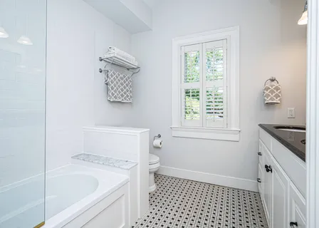 $2,895,000 | 92 South Country Road, Remsenburg-Speonk, NY 11960