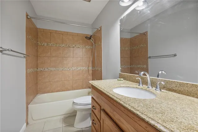 $2,000 | 330 Winding River Drive, Unit F, Atlanta, GA 30350