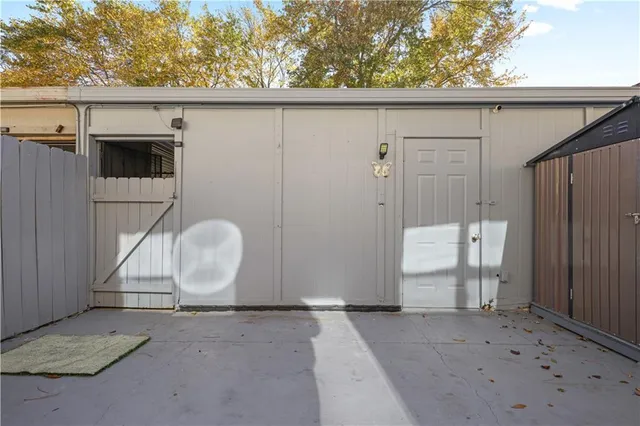 $2,000 | 330 Winding River Drive, Unit F, Atlanta, GA 30350