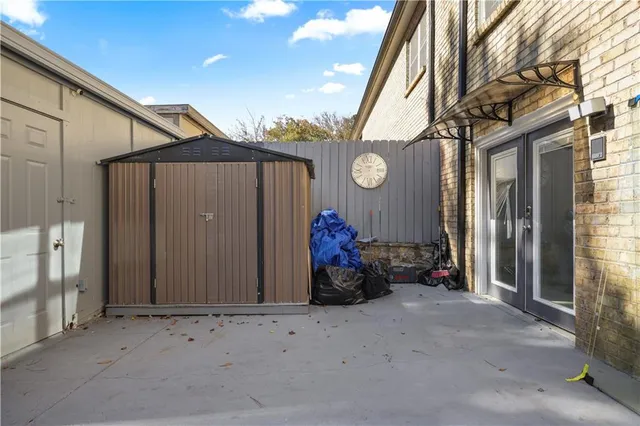 $2,000 | 330 Winding River Drive, Unit F, Atlanta, GA 30350