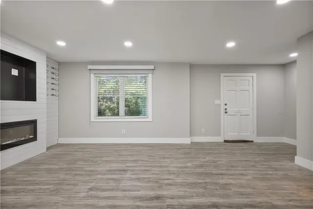 $2,000 | 330 Winding River Drive, Unit F, Atlanta, GA 30350