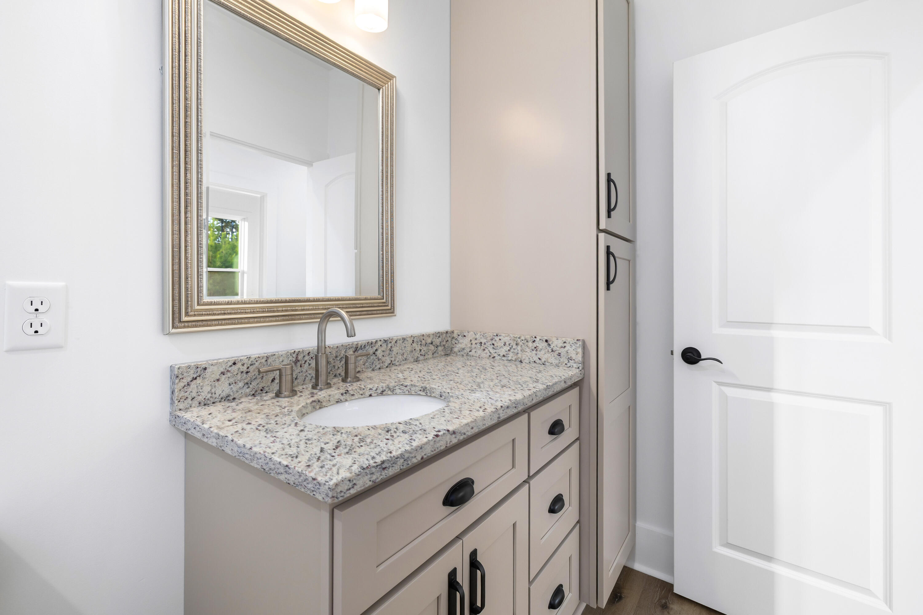 3074 Peach Orchard Road Dalzell, SC 29040 - Photo 25 of 35 Hall Bath
