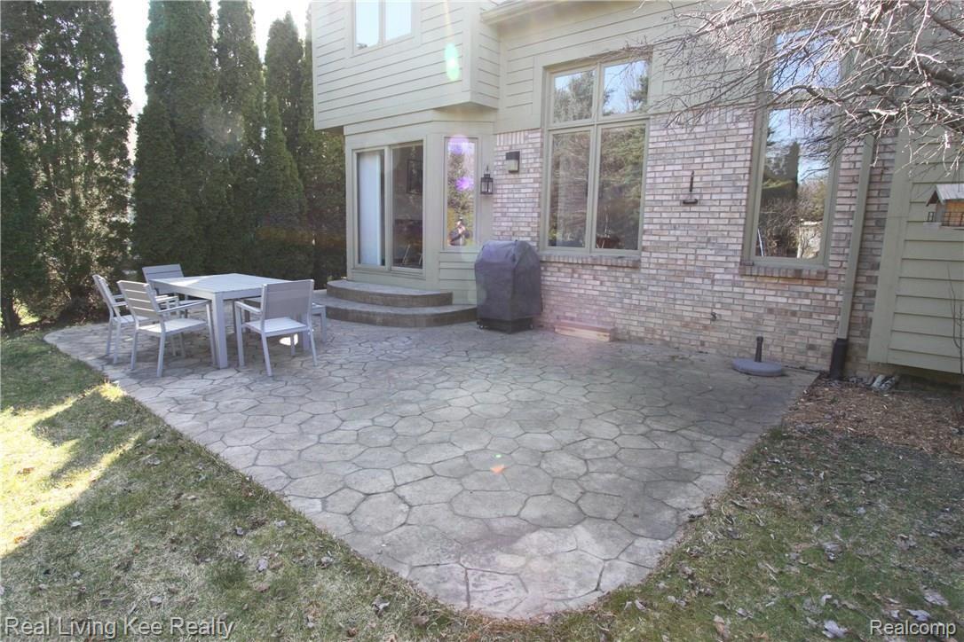 3822 Beechcrest Road Rochester, MI 48309 - Photo 60 of 65 IMG_0178.JPG