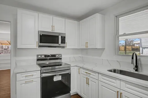 $439,500 | 107 Garwood Drive, Nashville, TN 37210