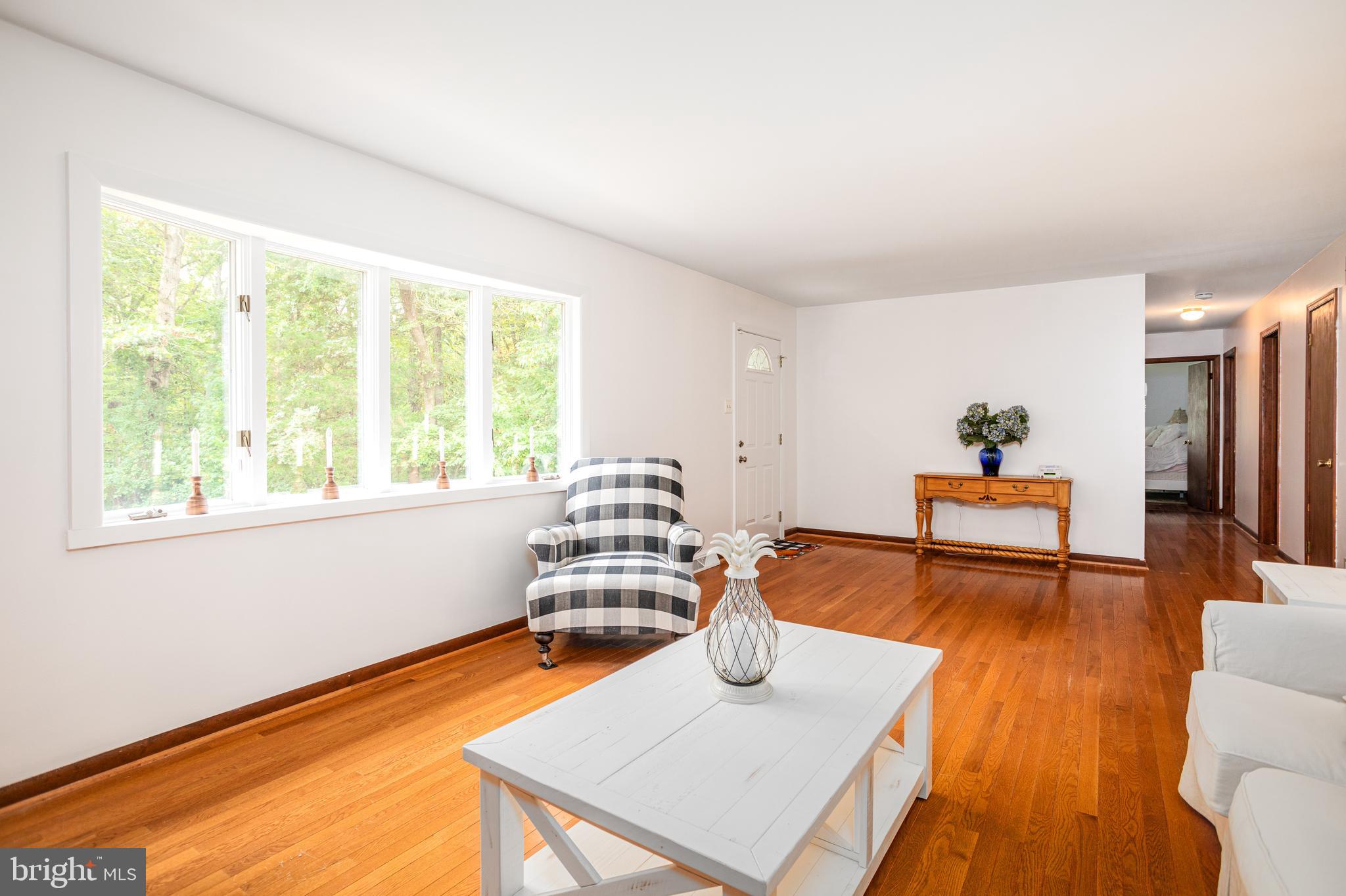 3365 Old Elk Neck Road Elkton, MD 21921 - Photo 6 of 21 Spacious family room
