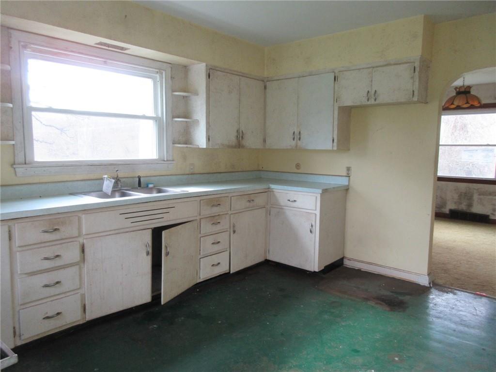 2914 South Bridge Road Washington, PA 15301 - Photo 11 of 19