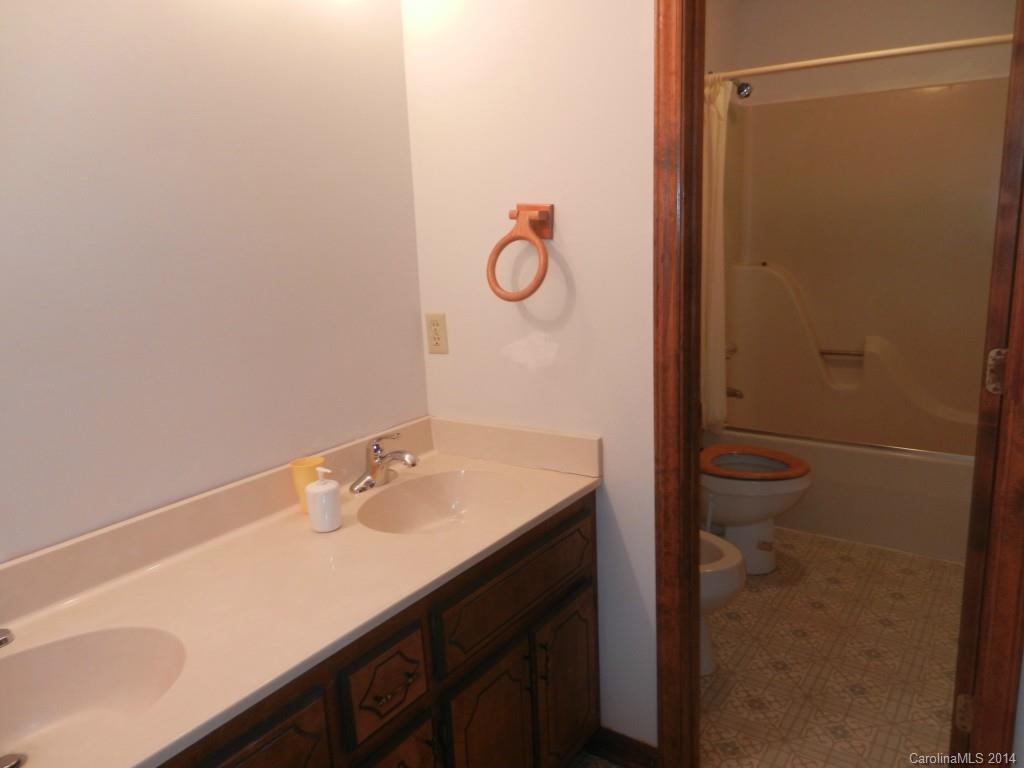 13 Redneck Ridge Dallas, NC 28034 - Photo 8 of 19 Gallery Image 8