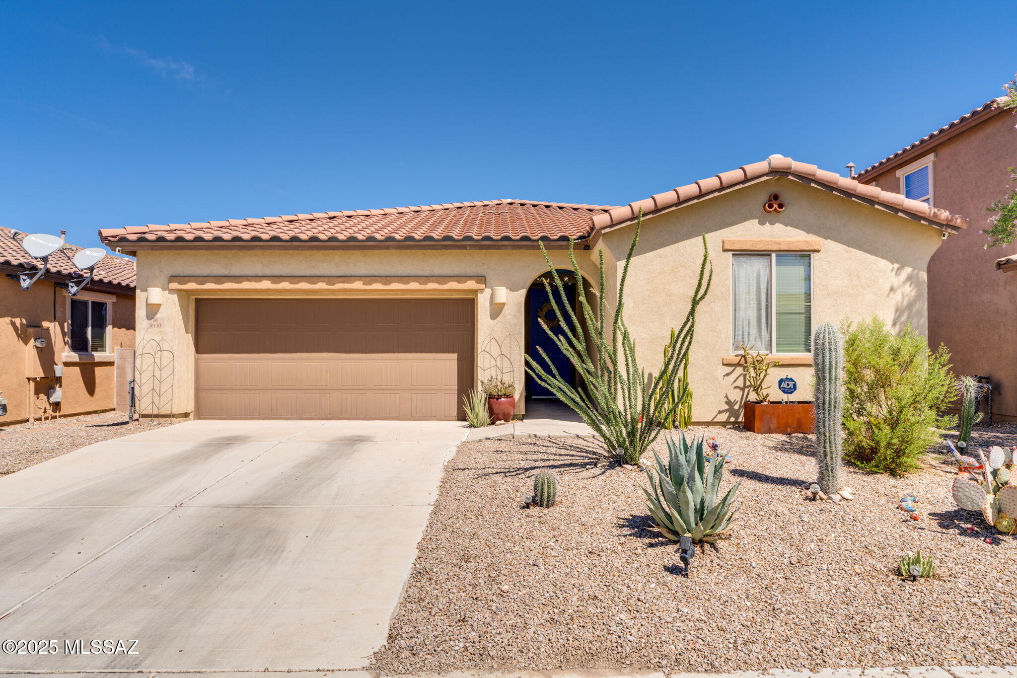 9440 Horned Lizard Loop Tucson, AZ 85747 - Photo 1 of 50