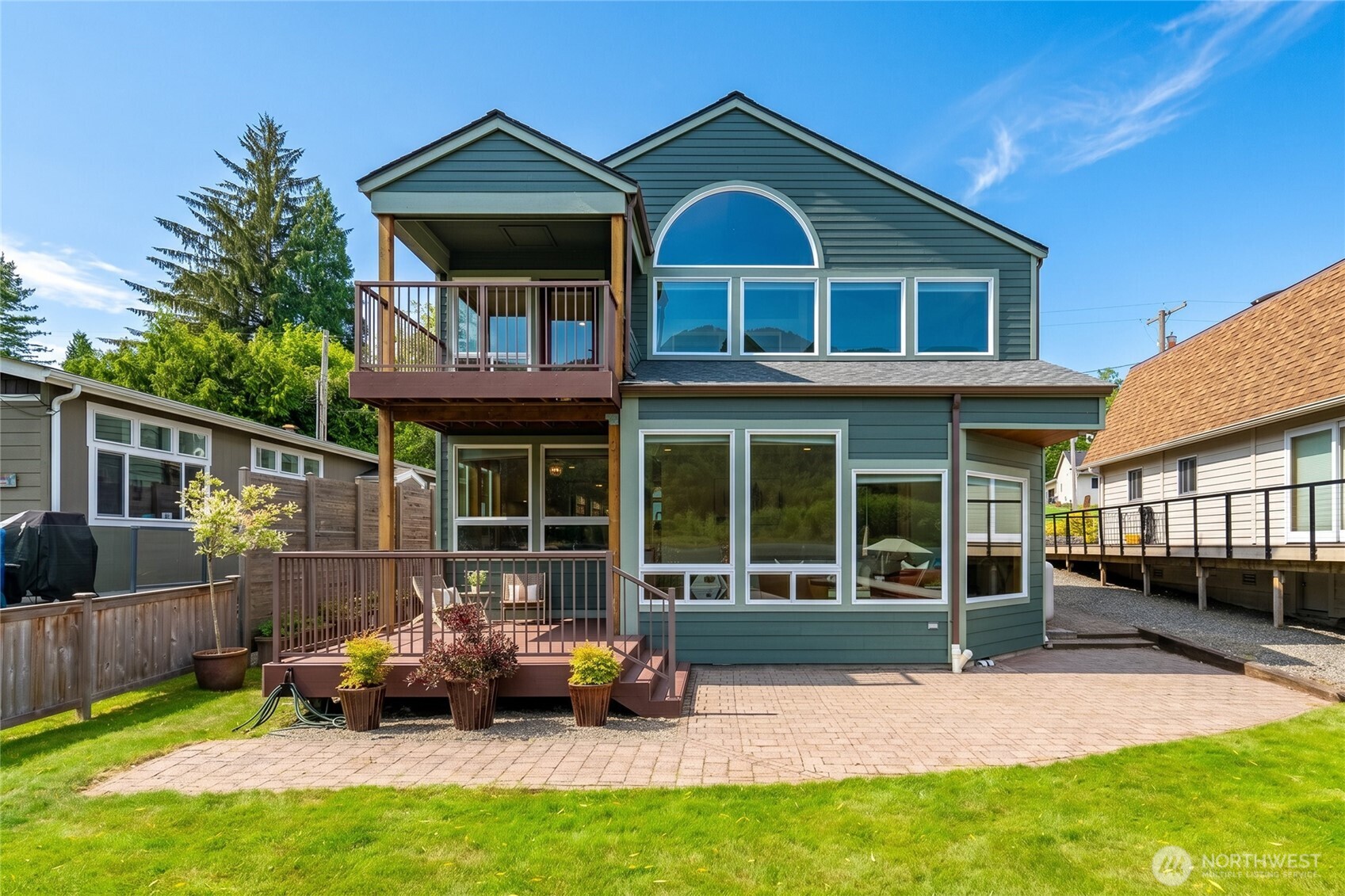 270 Shallow Shore Road Bellingham, WA 98229 - Photo 2 of 40