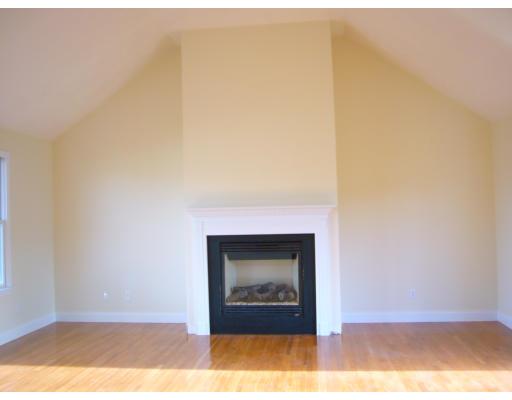 174 Judge Road Lynn, MA 01904 - Photo 4 of 8 Gallery Image 4