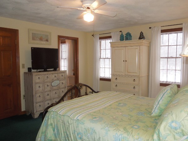 73 R Hildreth Street Westford, MA 01886 - Photo 16 of 29 Gallery Image 16