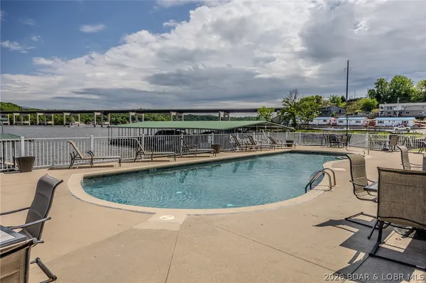 $344,900 | 245 Plaza Beach Road, Unit 3C, Camdenton, MO 65020