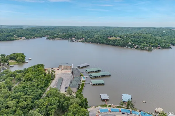 $344,900 | 245 Plaza Beach Road, Unit 3C, Camdenton, MO 65020