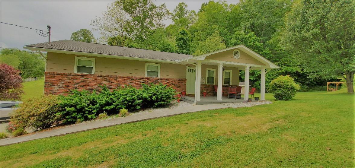 307 Ridgewood Drive Clinton, TN 37716 - Photo 1 of 30 307 Ridgewood Dr