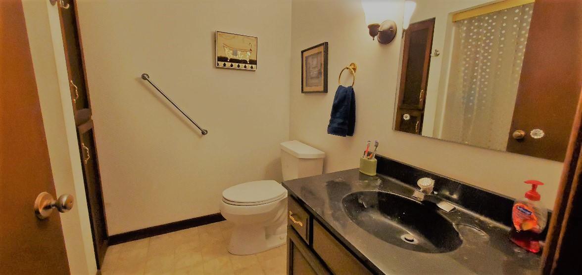 307 Ridgewood Drive Clinton, TN 37716 - Photo 18 of 30 Downstaris Bath
