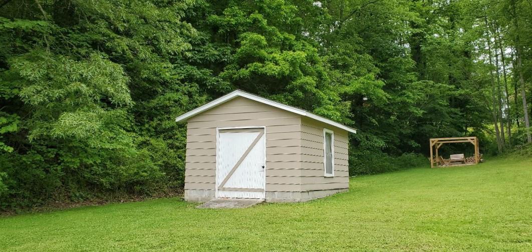 307 Ridgewood Drive Clinton, TN 37716 - Photo 23 of 30 workshop