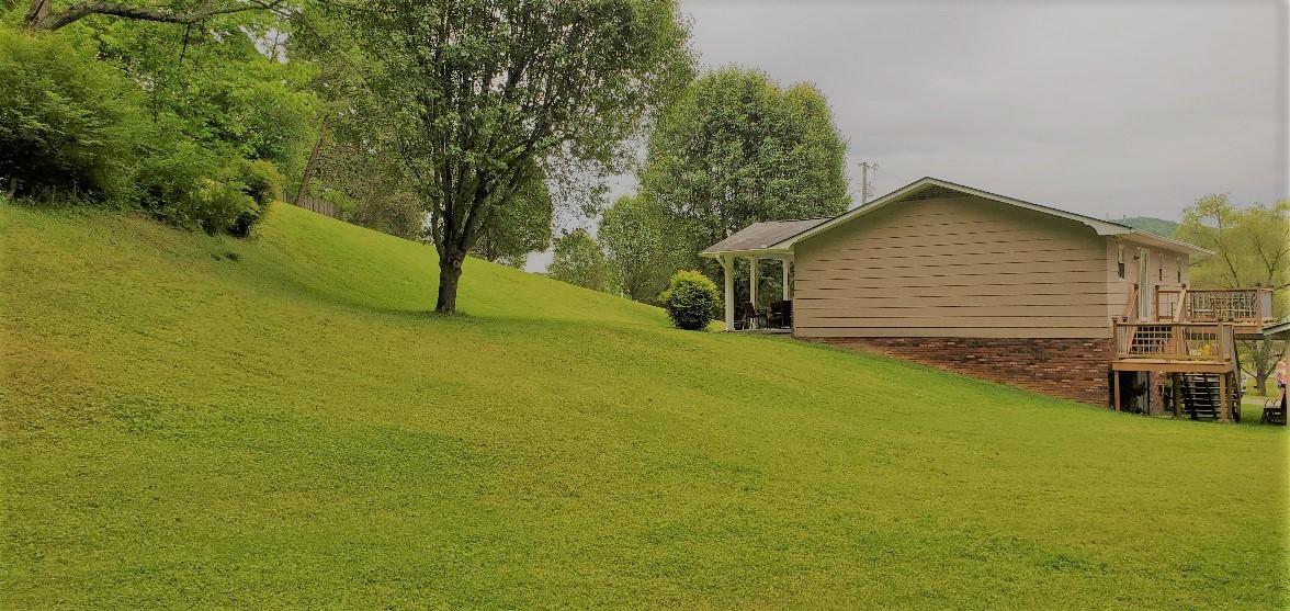 307 Ridgewood Drive Clinton, TN 37716 - Photo 29 of 30 side of home