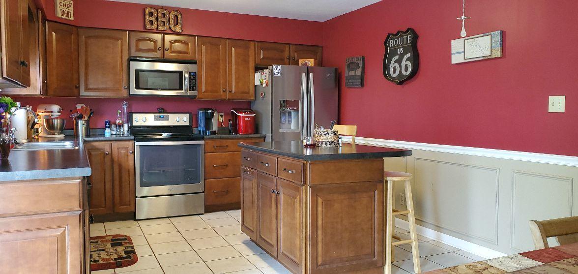 307 Ridgewood Drive Clinton, TN 37716 - Photo 9 of 30 Fabulous Kitchen!