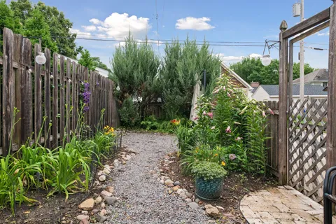 $450,000 | 1870 Beechwood Avenue, St. Paul, MN 55116