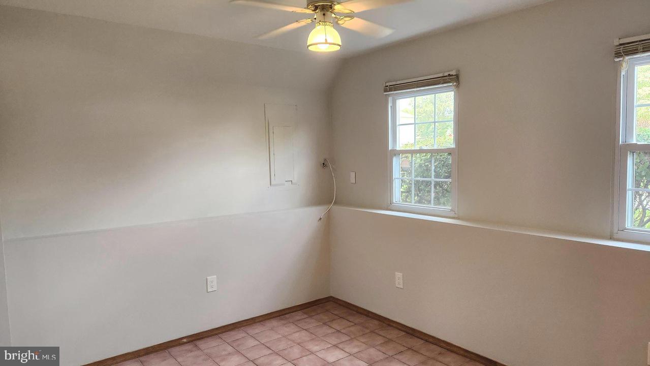 14216 Twig Road Silver Spring, MD 20905 - Photo 23 of 37 Gallery Image 23