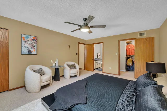 $395,000 | 1007 Windsor Drive, Shorewood, IL 60404