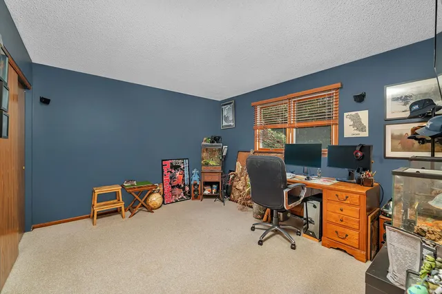 $395,000 | 1007 Windsor Drive, Shorewood, IL 60404